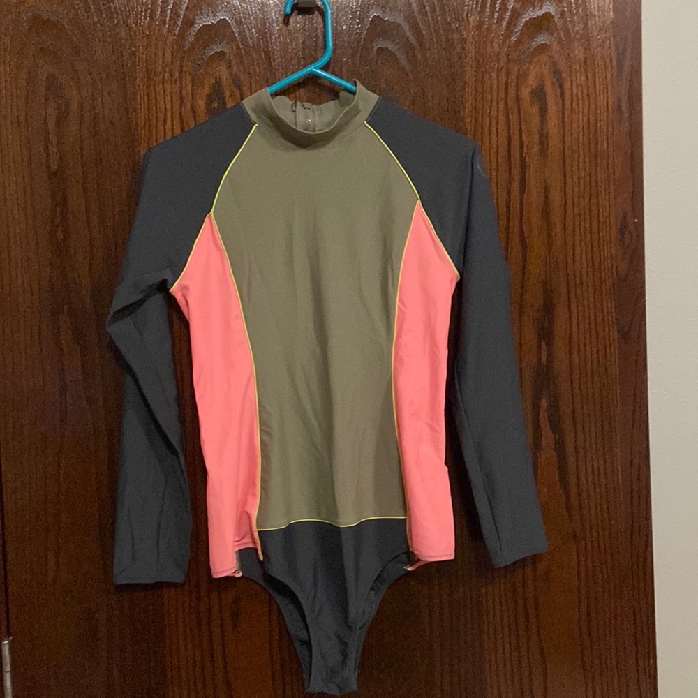 Womens long sleeve high neck swim suit